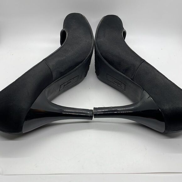 Zodiacs Black High Heels Size 9 - Picture 5 of 10